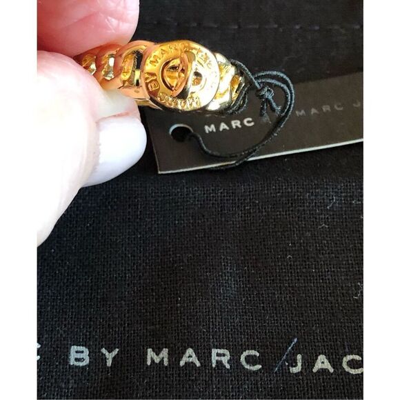 MARC by MARC JACOBS - NWT “Katie” Turnlock Chain Fashion Ring. Sz S-M (5-6) - Picture 15 of 16